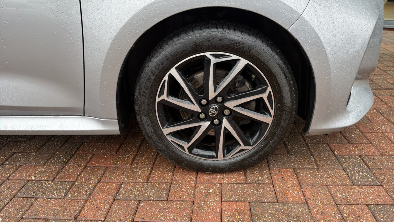 Toyota Yaris 1.5 Hybrid Design 5dr CVT Hybrid Hatchback